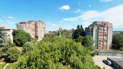 small_img_10