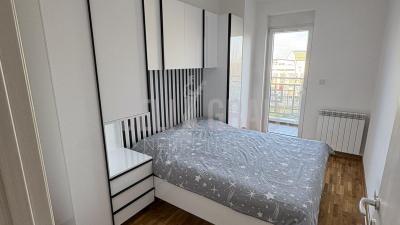 small_img_8