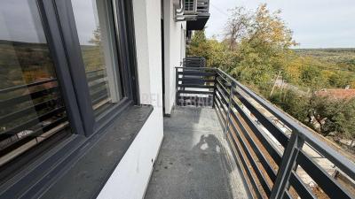 small_img_10